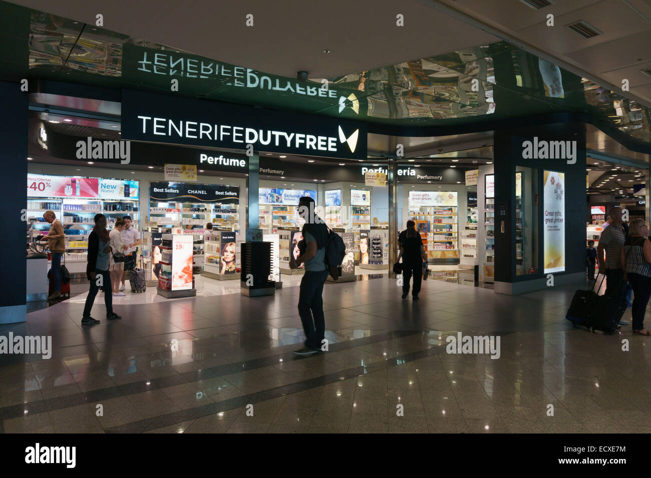 Tenerife duty free hi-res stock photography and images