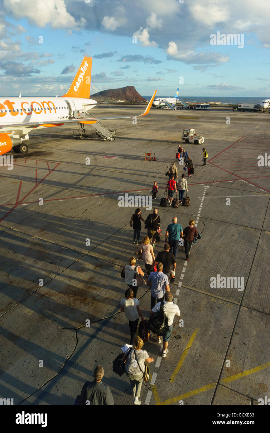 Tenerife Easyjet flight from south airport. Passengers boarding Stock