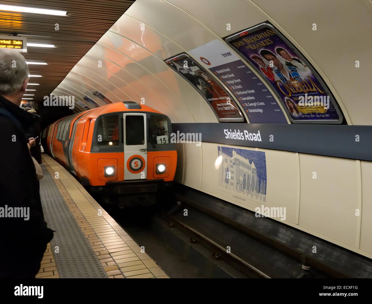 The train arriving at Shields Road underground tube station, Glasgow, Scotland. Stock Photo