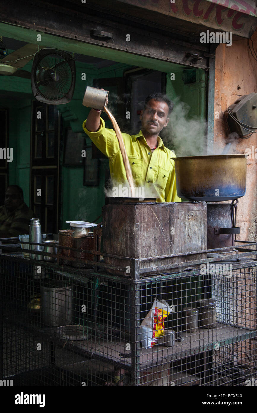 Chai wallah preparing tea in Jodhpur, India Stock Photo