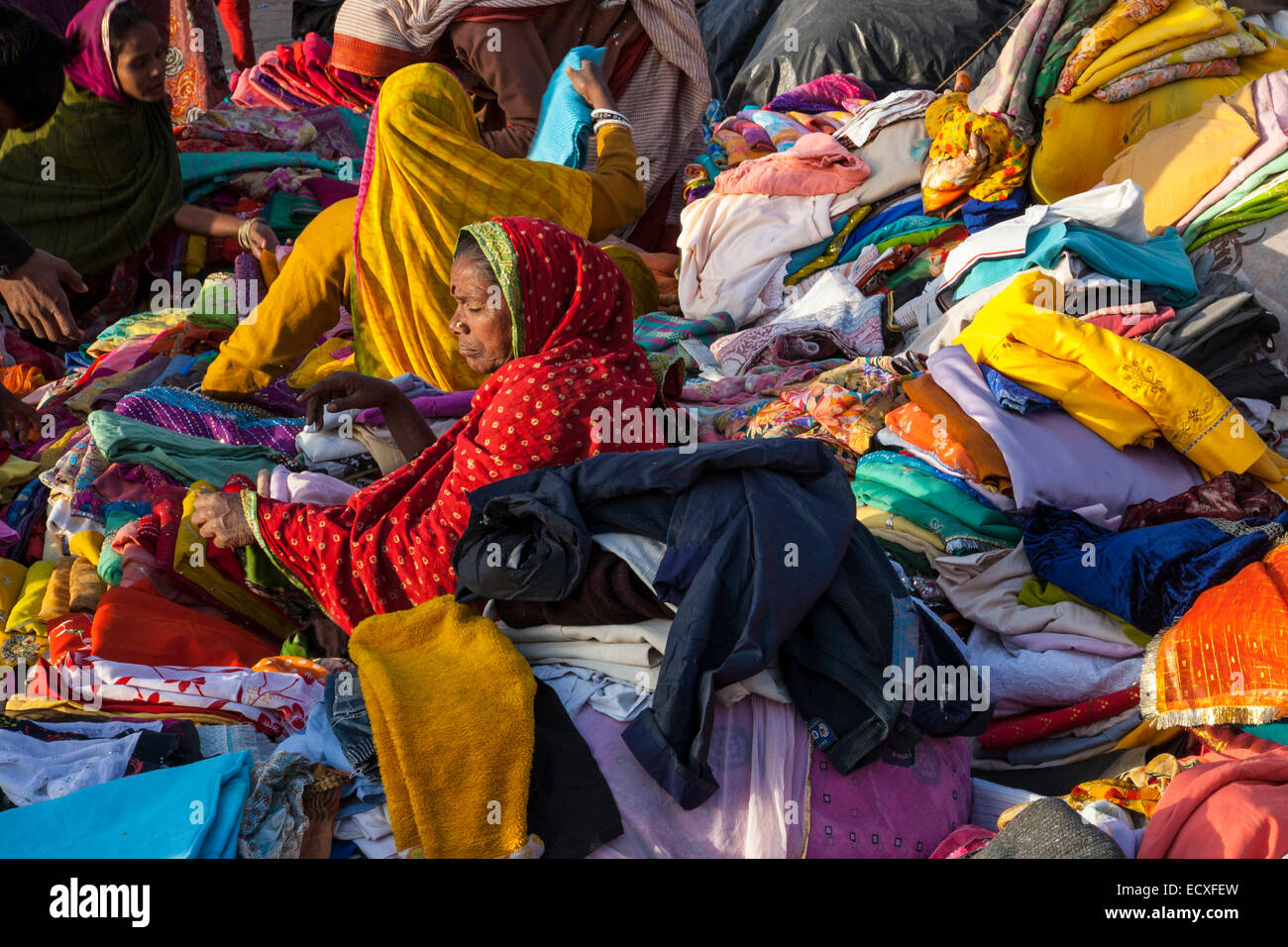 fabric istall n a Rajasthani market, Jodhpur, India Stock Photo Alamy