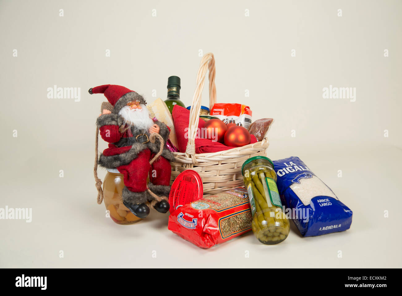 Christmas gift basket Stock Photo - Alamy