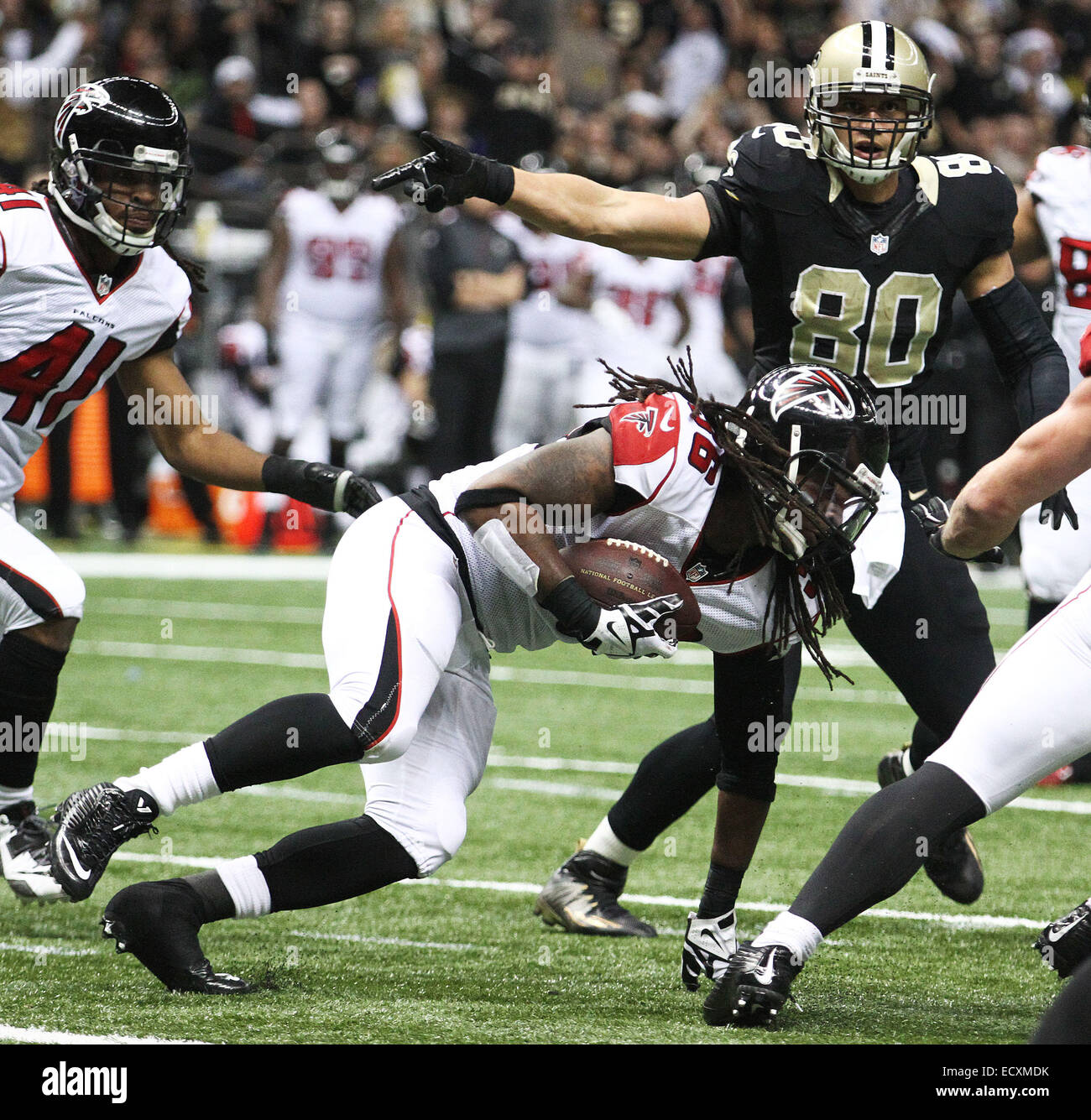 New Orleans, Louisiana, USA. 18th Dec, 2022. (front to back) New Orleans  Saints tight end Juwan Johnson gets past Atlanta Falcons safety Jaylinn  Hawkins and Atlanta Falcons safety Richie Grant to score