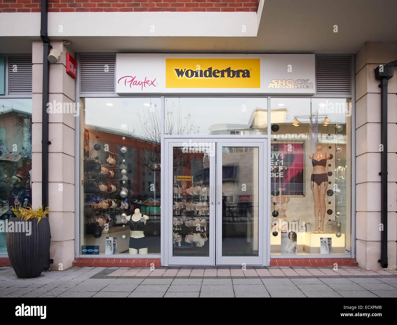 wonderbra shop near me off 71% - cafedestramways.lu