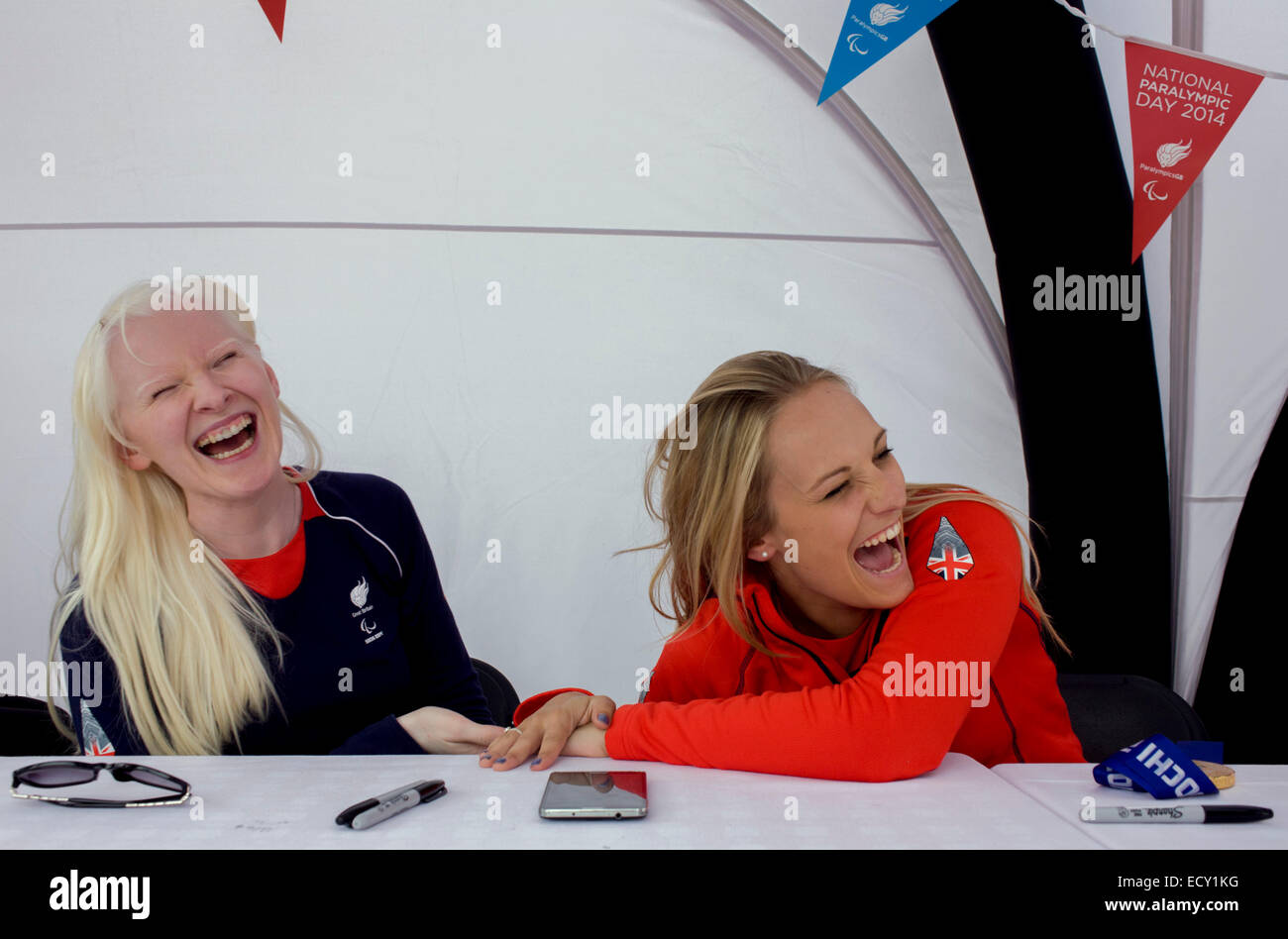 Partially-sighted skiing Kelly Gallagher and sighted guide Charlotte Evans at Stratford Paralympian event. Stock Photo