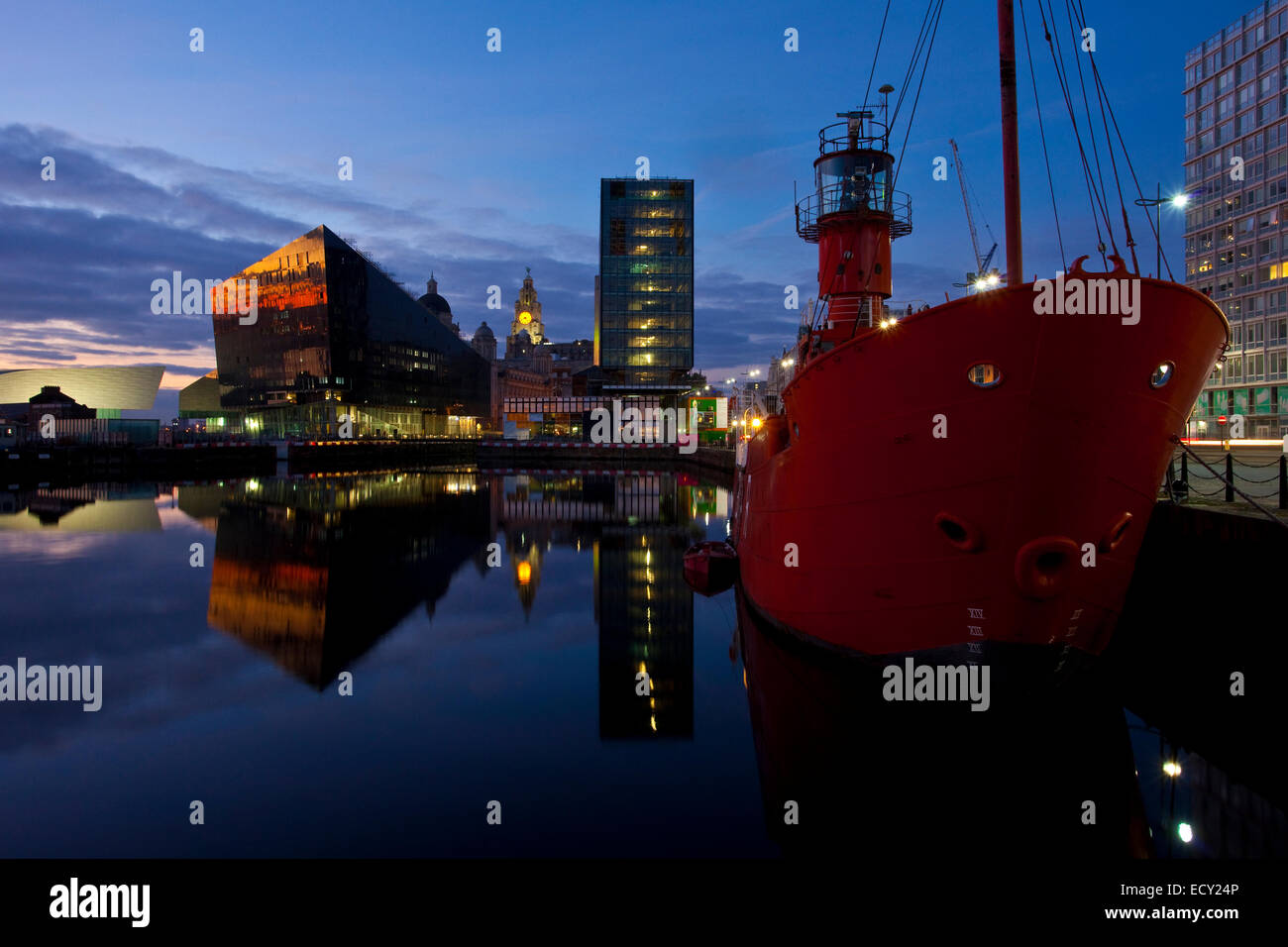 Sunset on the Mersey, Glass-walled Building. Canning dock sunset reflections of the Mann Island Development, Liverpool, Merseyside, UK Stock Photo