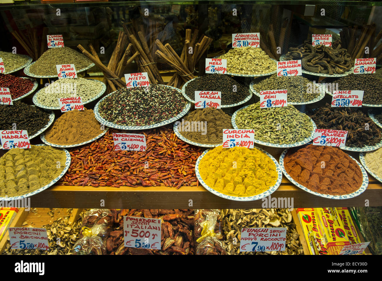 Curry store hires stock photography and images Alamy