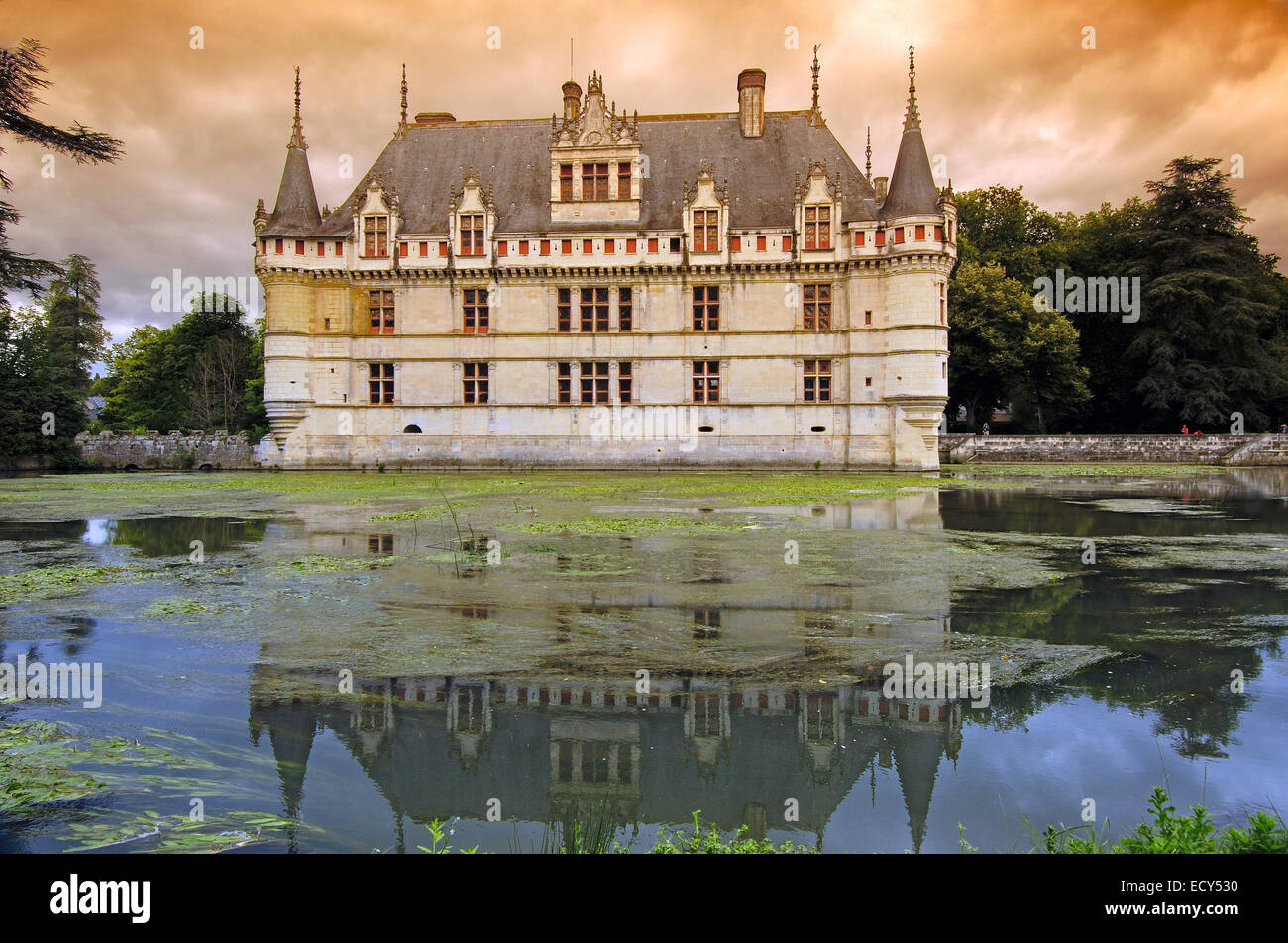 Azay-le-Rideau chateau, Castle of Azay-le-Rideau, built from 1518 to ...