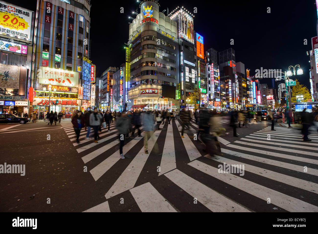 Busy crossing in Tokyo, Japan Stock Photo