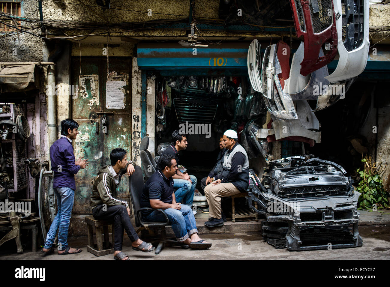 Car spare parts dealers, Old Delhi, India Stock Photo