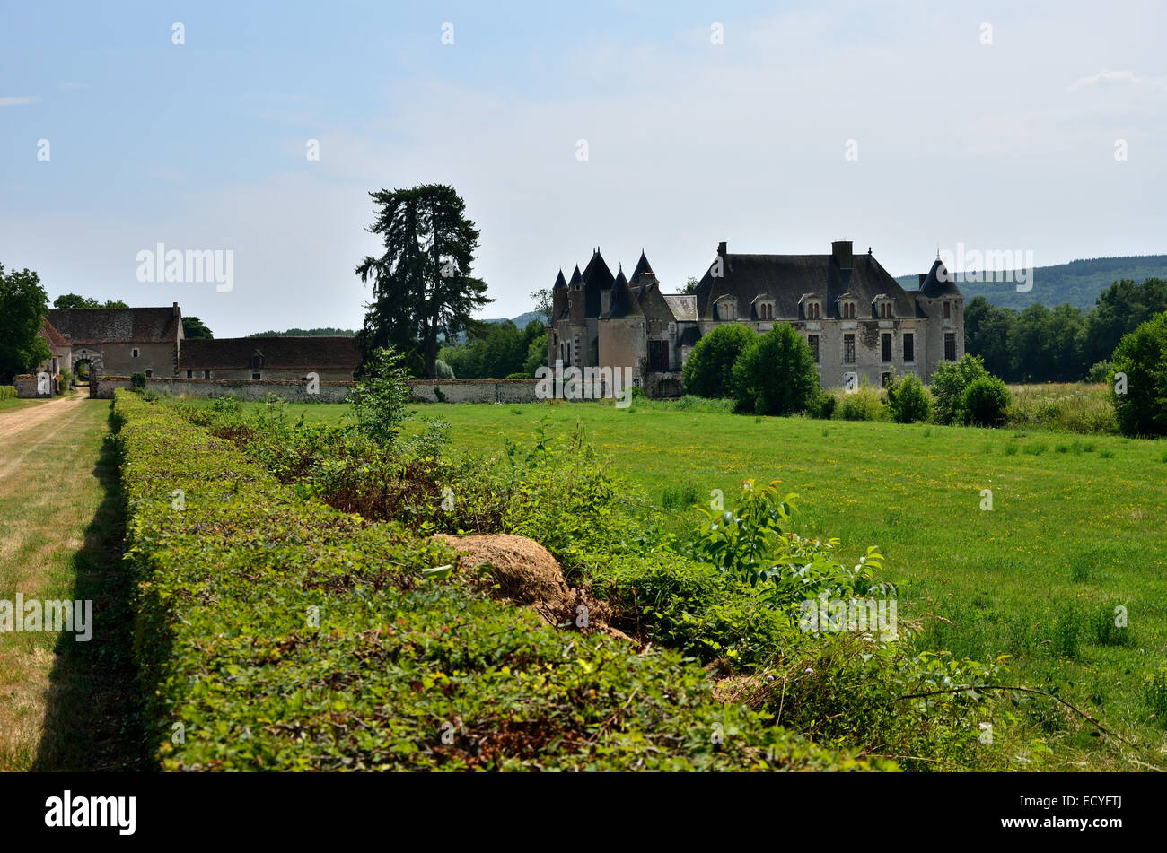 A la découverte du chateau de Boucard, au coeur des vignobles du coeur de France. Stock Photo