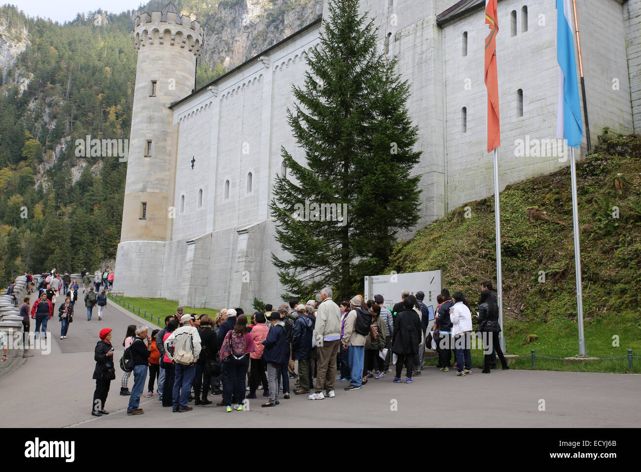Europe tourist group tourists German castle Stock Photo