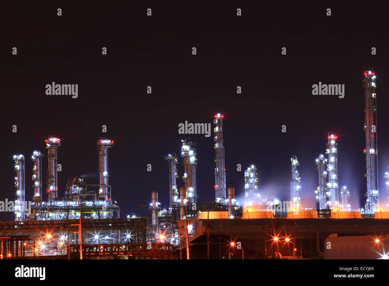 beautiful scenic of petrochemical oil refinery plant shines at night ...