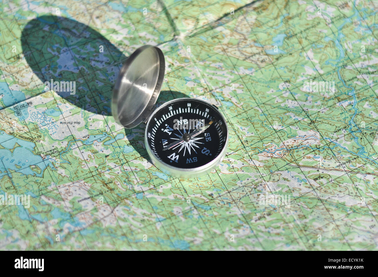 Compass and map hi-res stock photography and images - Alamy