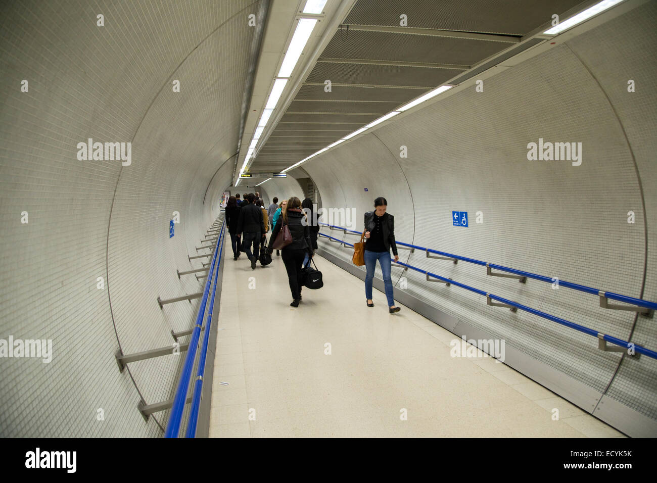 LONDON - OCTOBER 18TH: The interior of Kings cross station on October ...