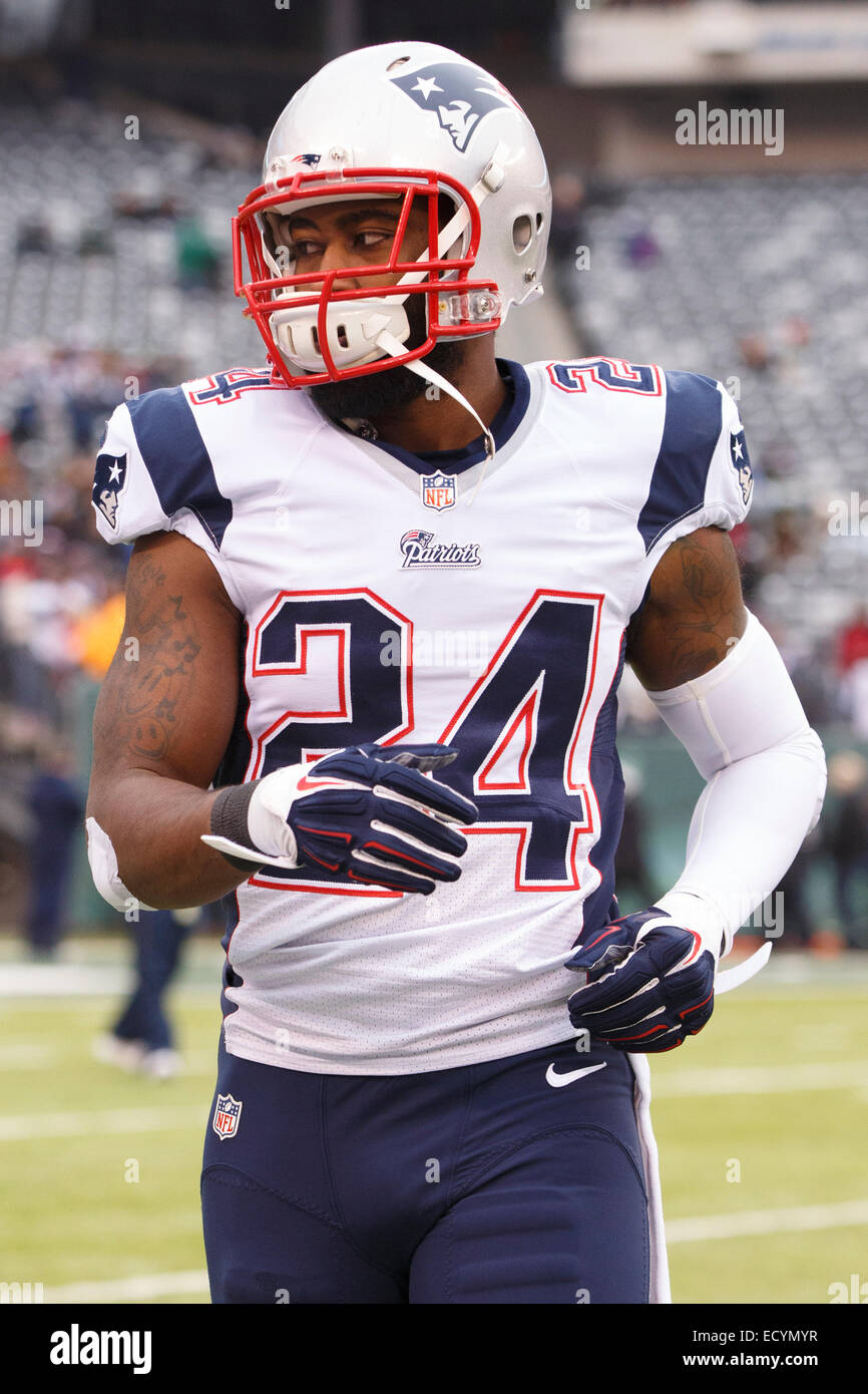 December 21, 2014: New England Patriots cornerback Darrelle Revis (24)  looks on during warm-ups prior to the NFL game between the New England  Patriots and the New York Jets at MetLife Stadium