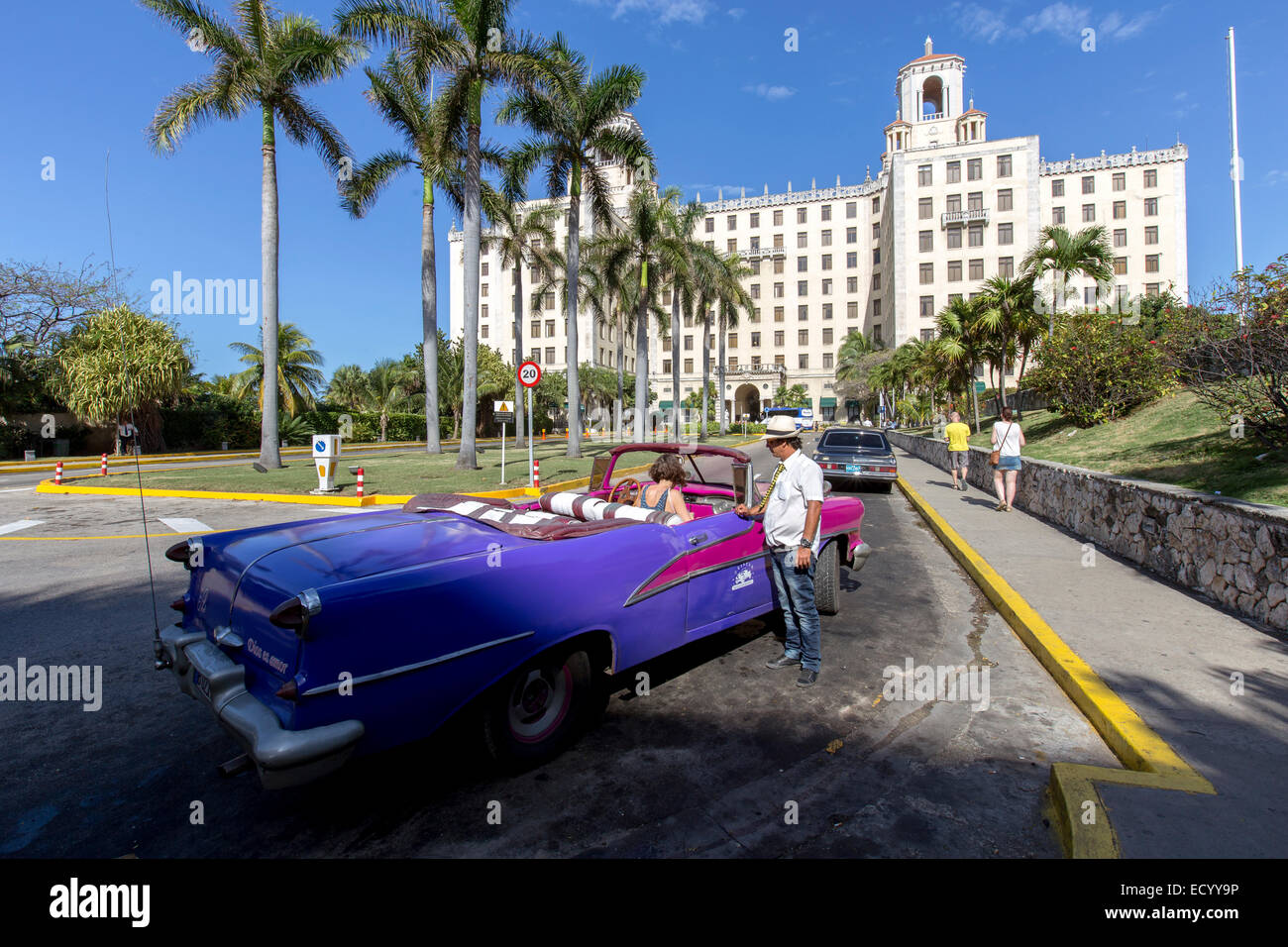 Classic car in Havana, Cuba Stock Photo Alamy