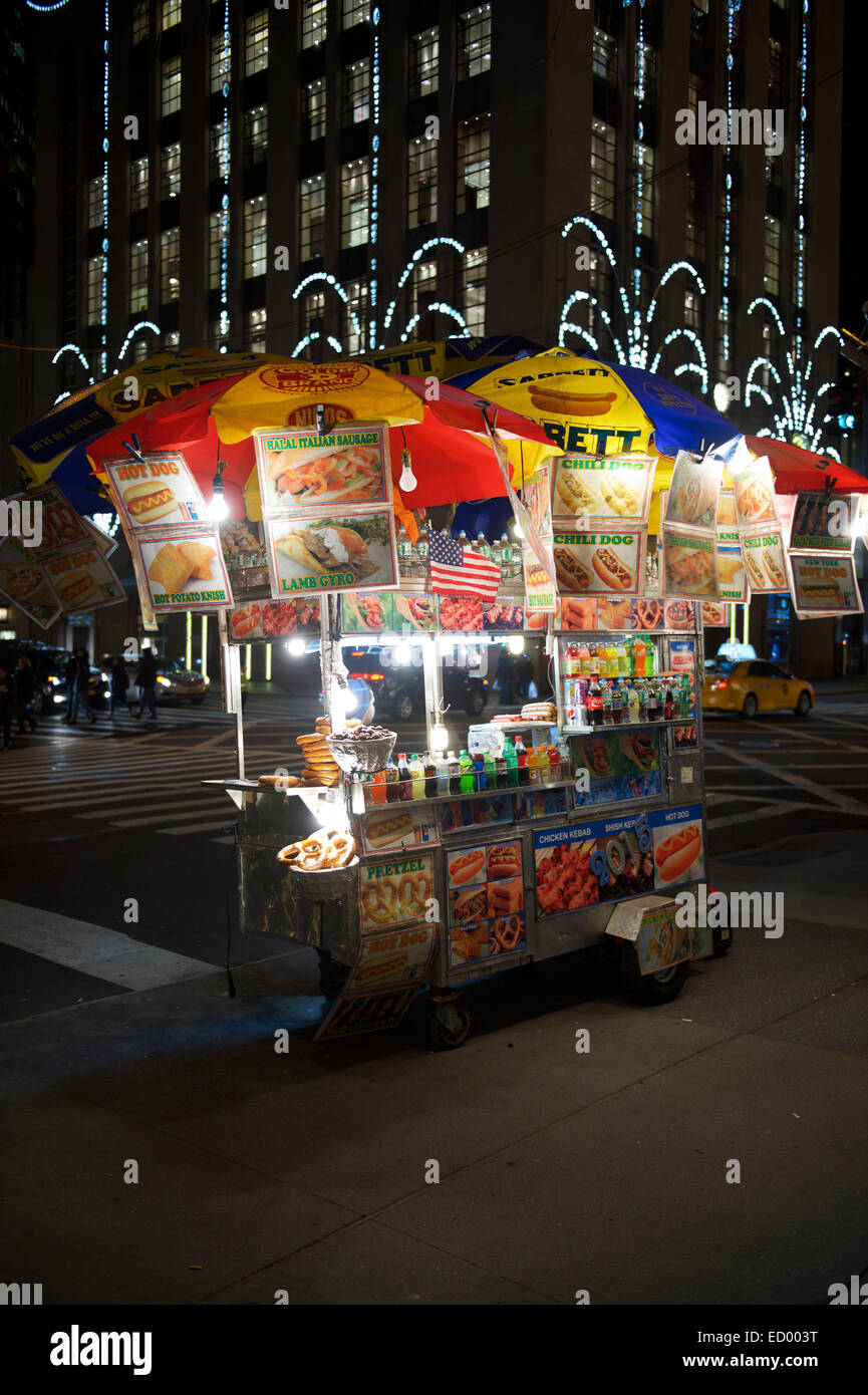 NEW YORK, USA DECEMBER 17, 2014 Street food cart standing at the