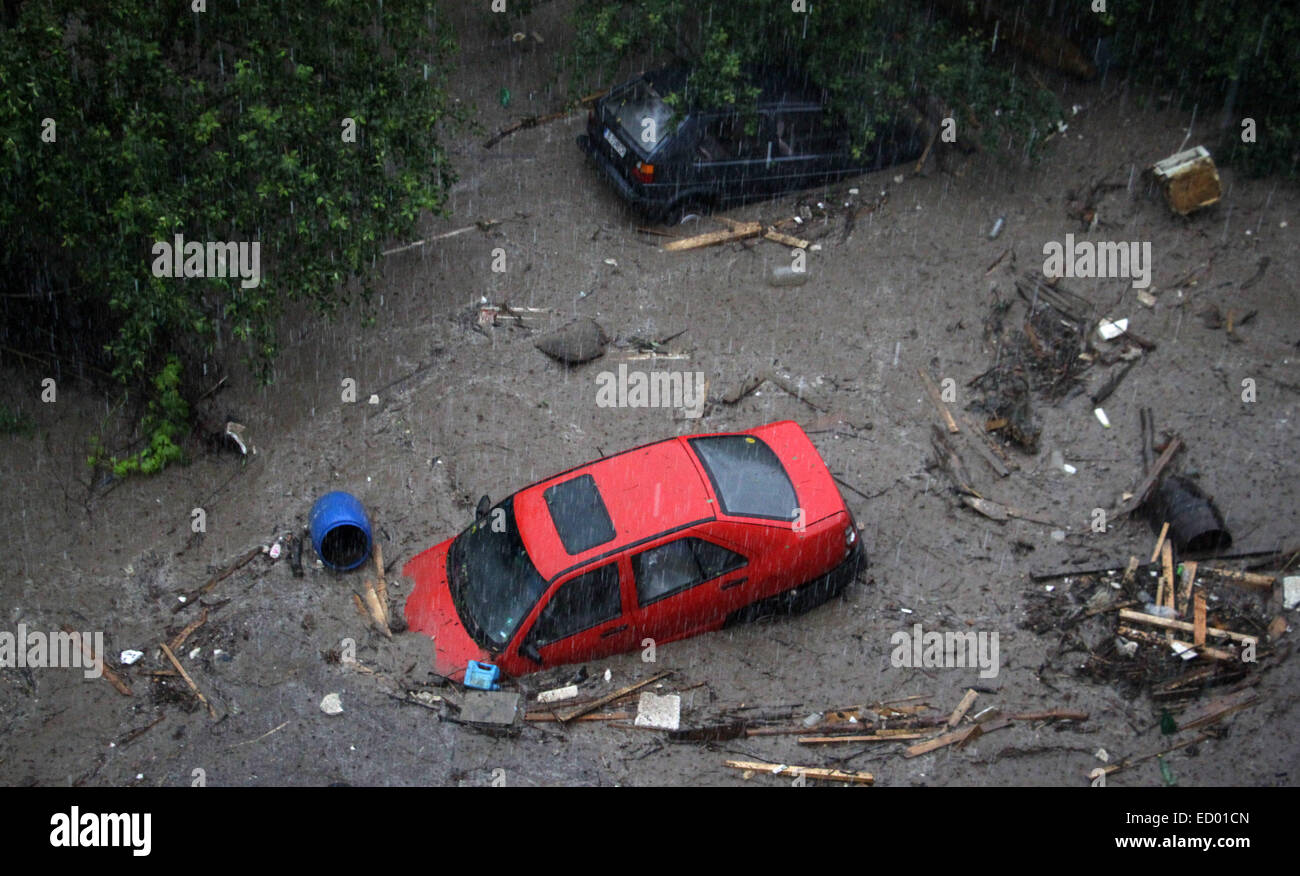 People Look At Their Cars Taken By Torrential Rain In The Black Sea ...