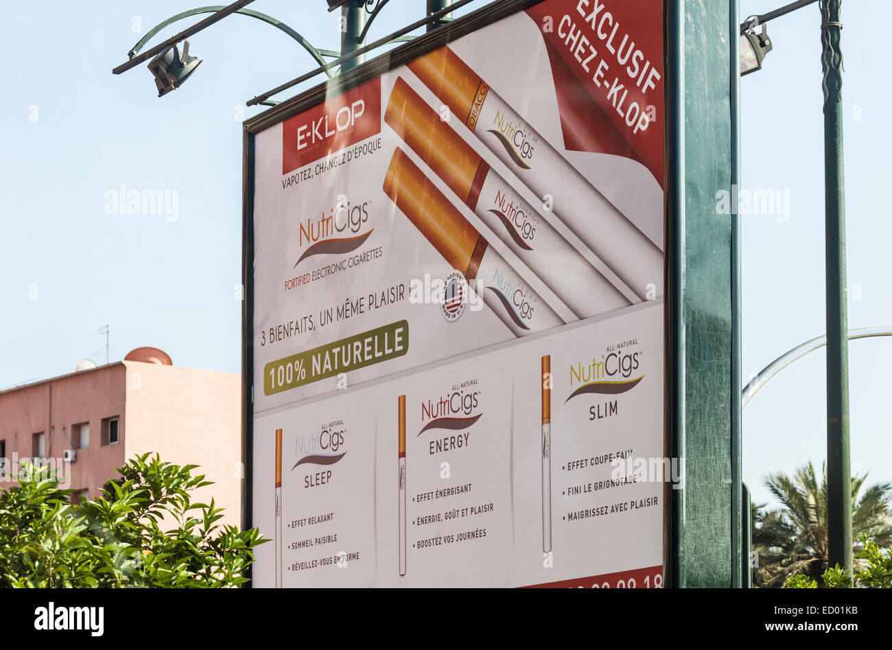 E cigarette advertisement hi-res stock photography and images - Alamy