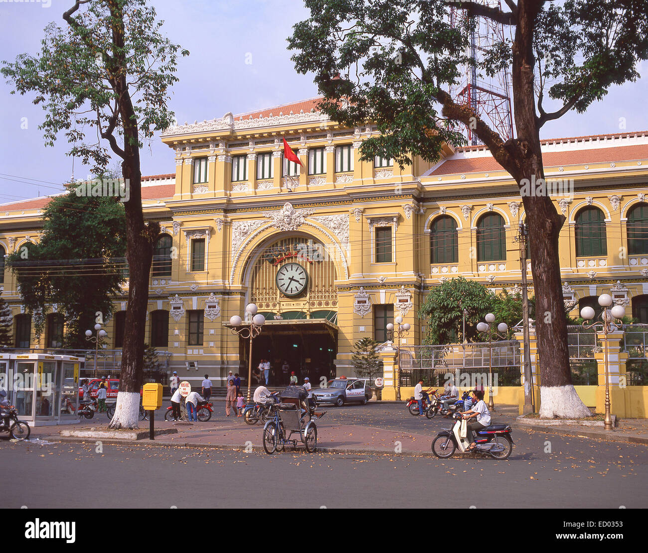Saigon Central Post Office, Công xã Paris, Bin Nghé, Ho Chi Minh City (Saigon), Socialist Republic of Vietnam Stock Photo