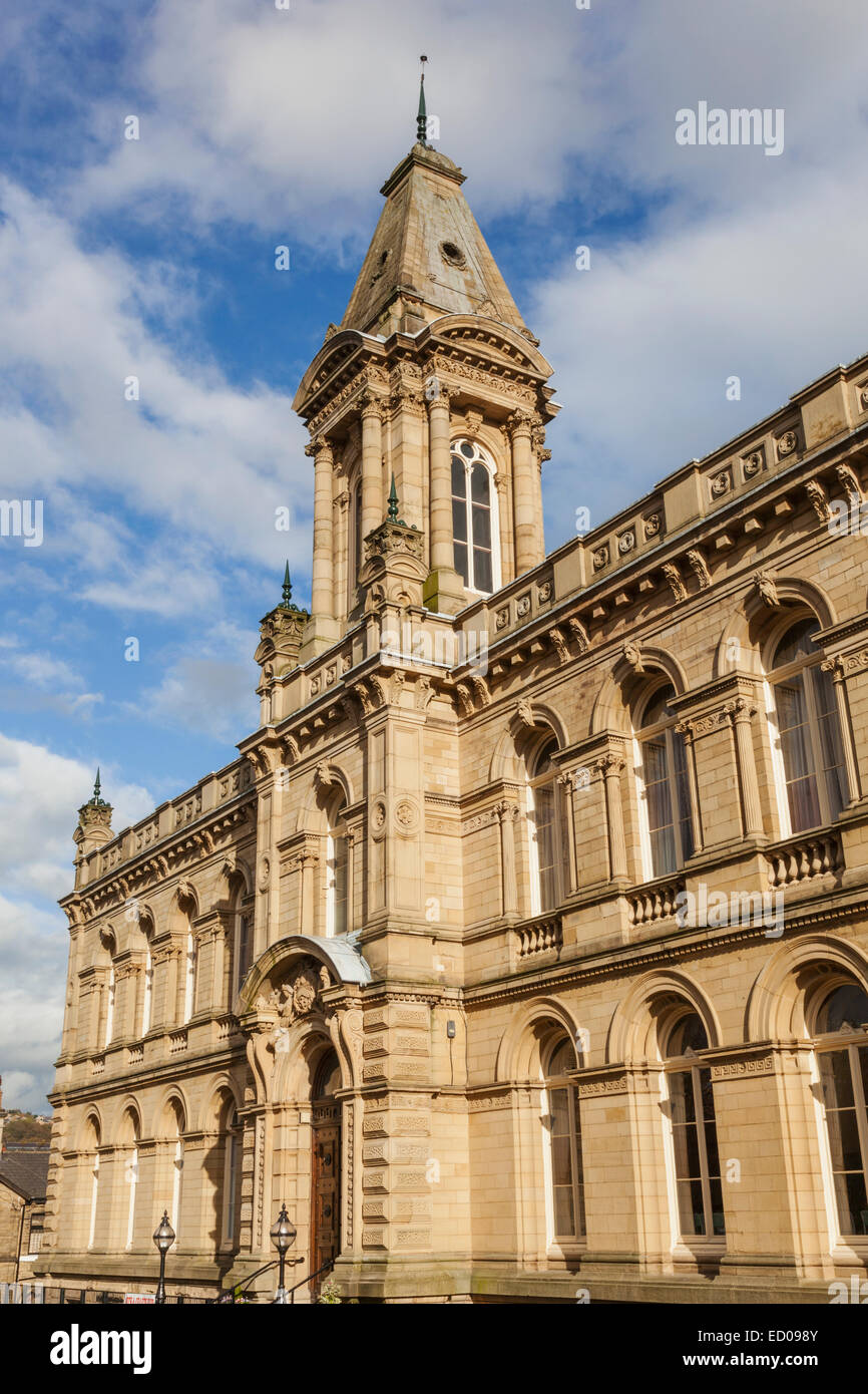 England, Yorkshire, Bradford, Saltaire, Victoria Hall Stock Photo Alamy
