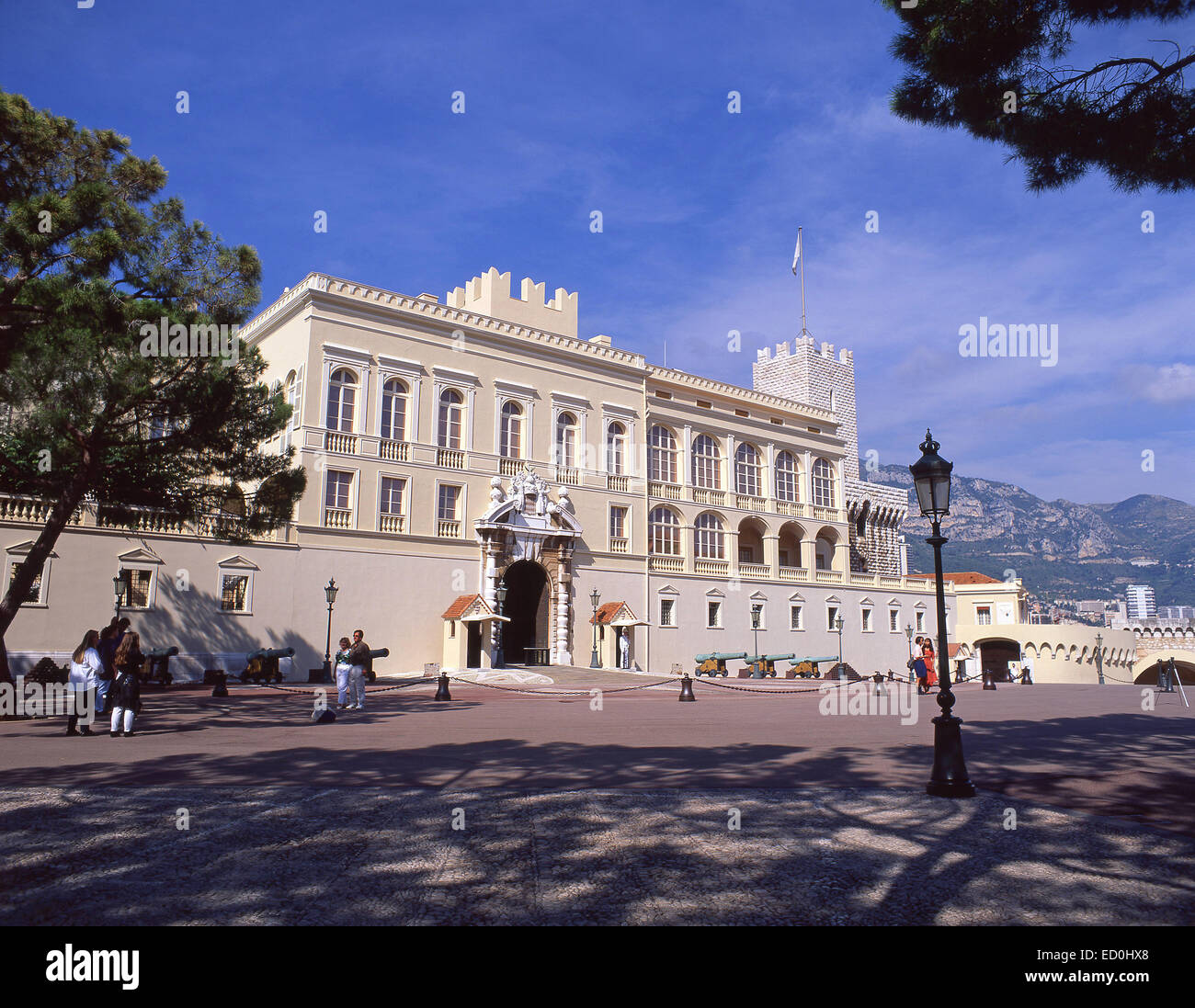 Royal guard, Palais Princier de Monaco, Place du Palais, Monaco-Ville, Principality of Monaco Stock Photo