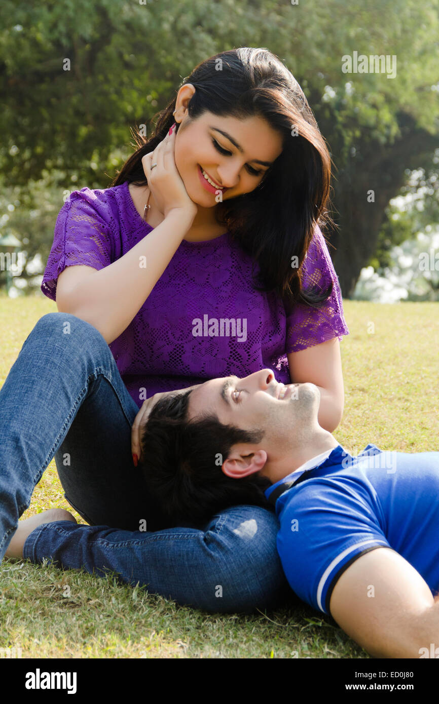 2 indian couple park romance Stock Photo - Alamy