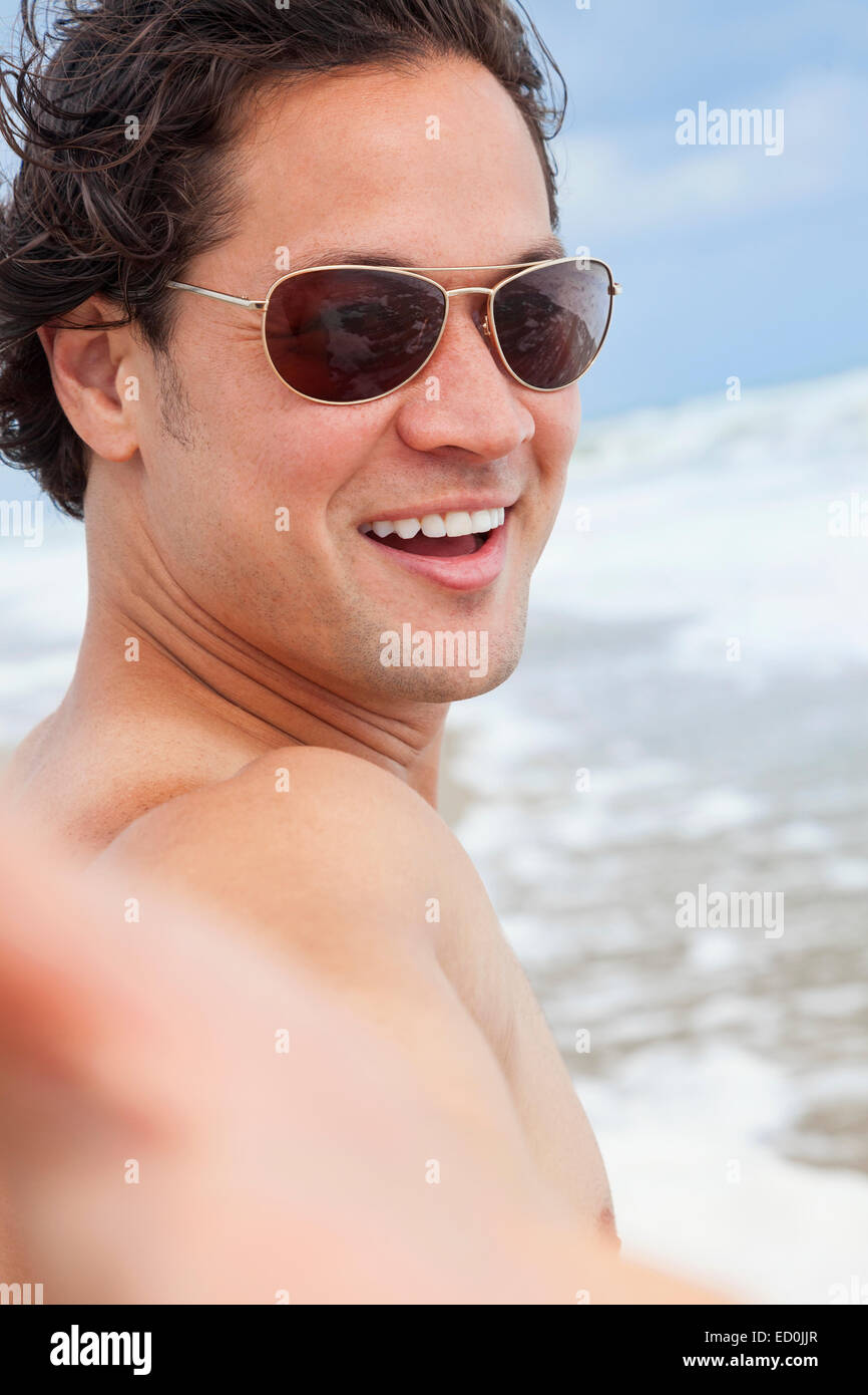 487,597 Man Sunglasses Images, Stock Photos & Vectors | Shutterstock