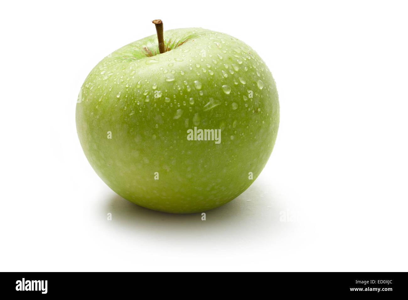 Green apple isolated on the white background Stock Photo - Alamy