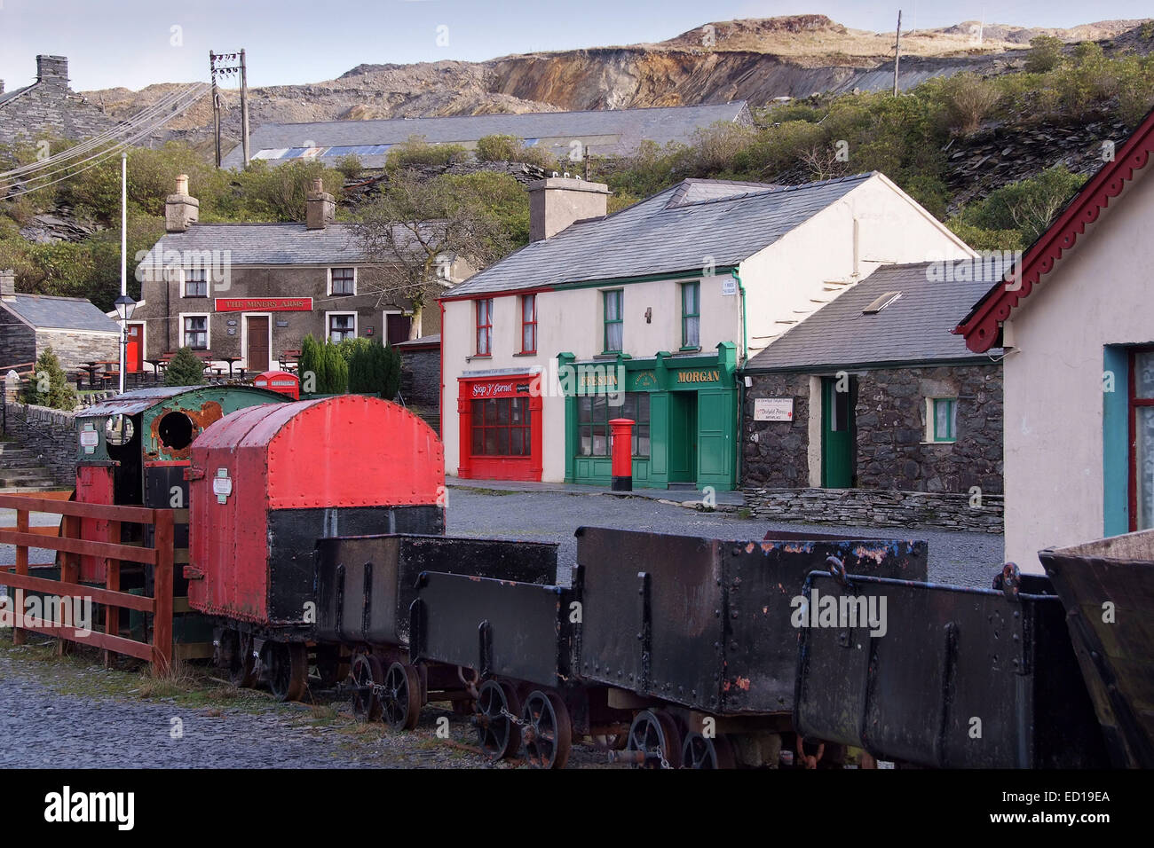 Blaenau ffestiniog village hires stock photography and images Alamy