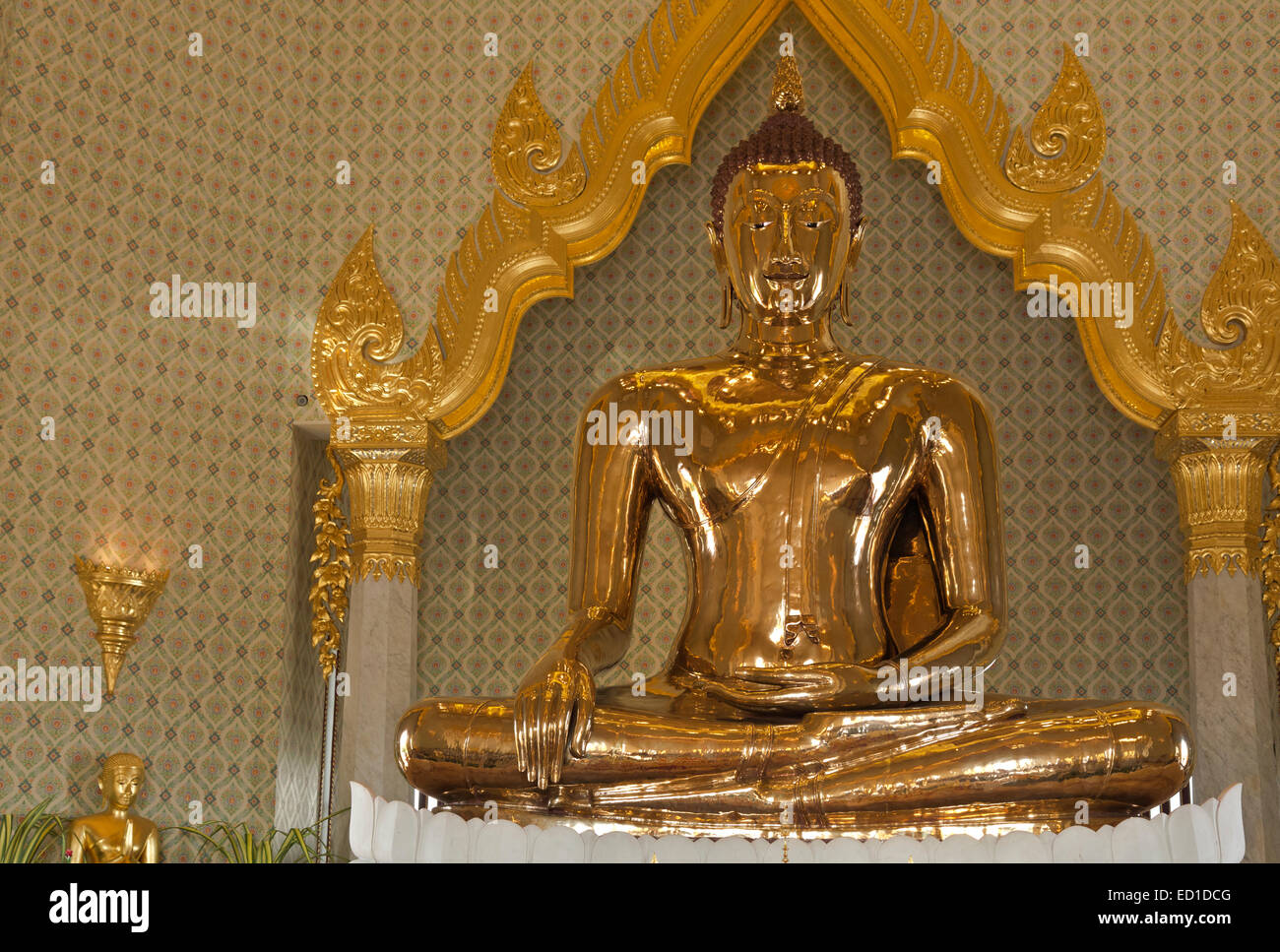 TH0018000...THAILAND The Golden Buddha, (the world's largest gold