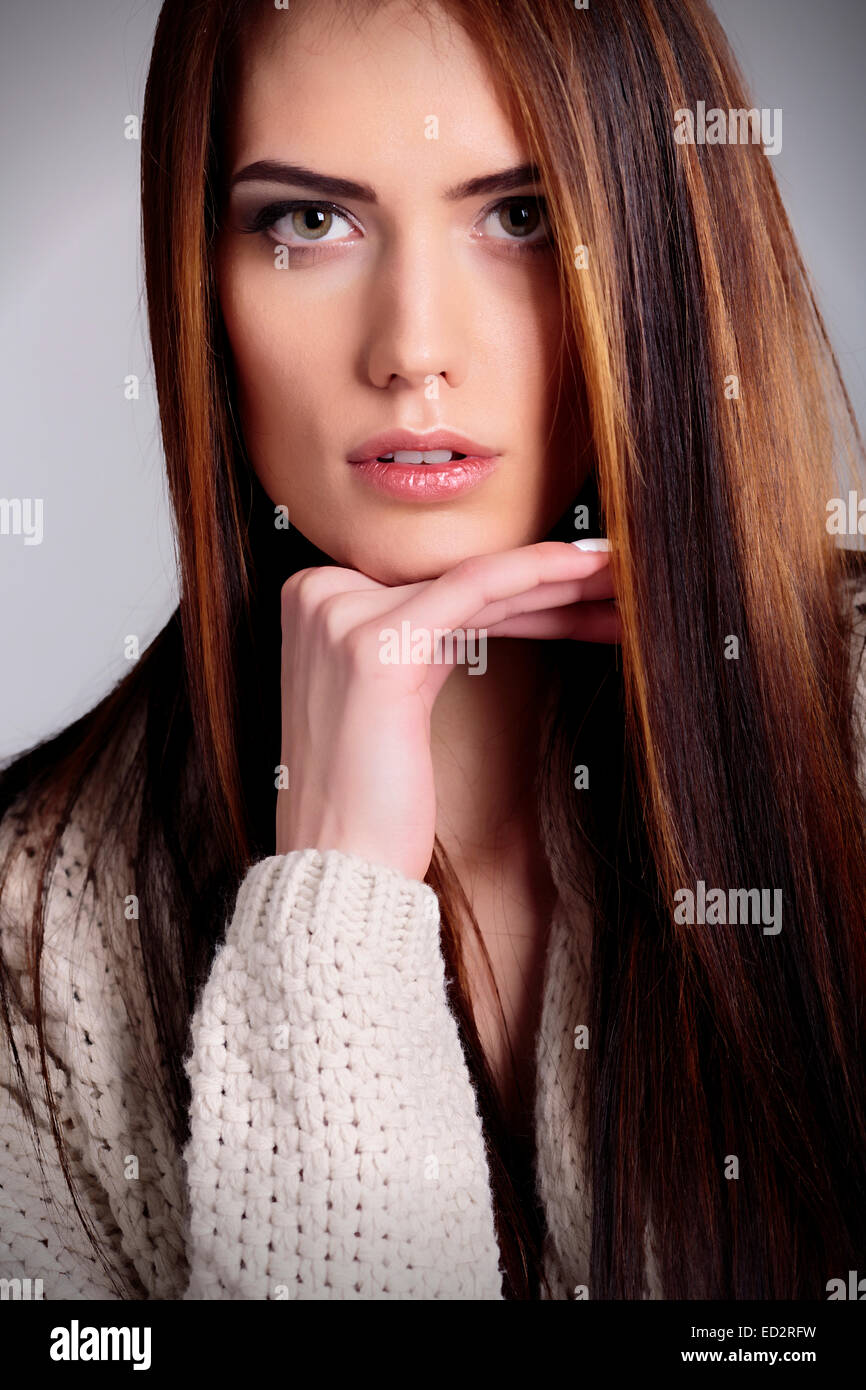 Portrait of the pretty young woman in studio Stock Photo - Alamy
