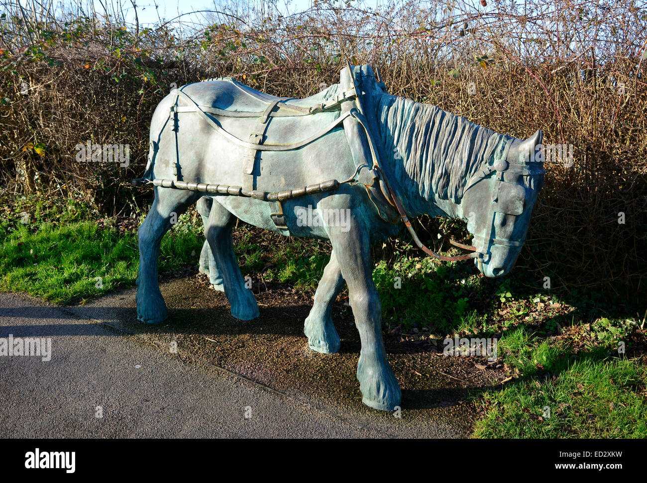 Towpath horse sculpture beside the Grand Union Canal at Foxton Locks, Leicestershire, 24-12-2014. Stock Photo