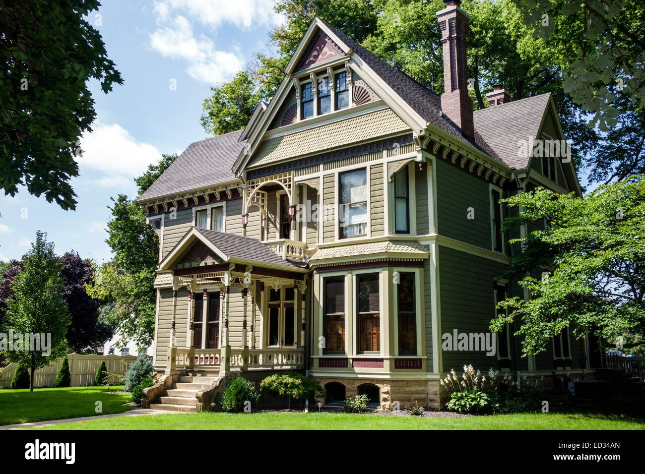 Illinois Fairbury,renovated,restored,house home houses homes residence