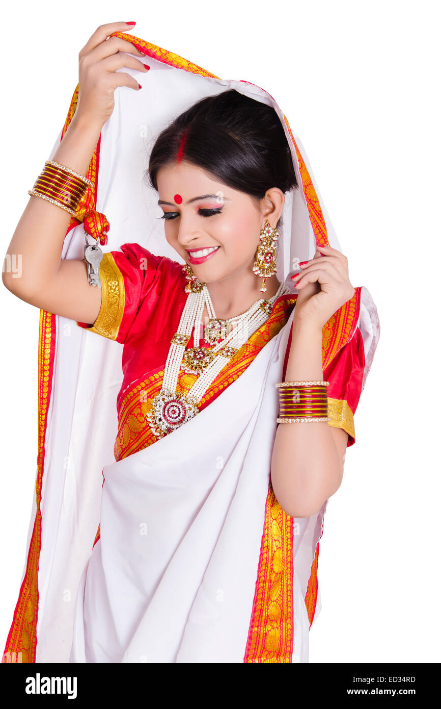 1 South indian Housewife lady Veil pose Stock Photo