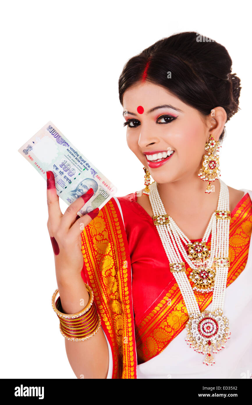 1 South indian Housewife lady showing money Stock Photo
