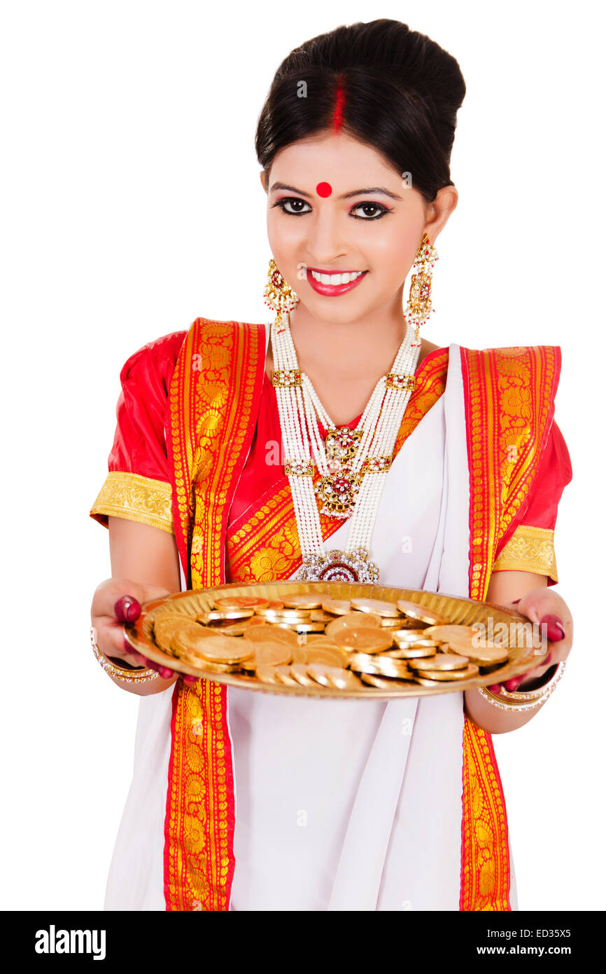 1 South indian Housewife lady Gold Lottery Stock Photo