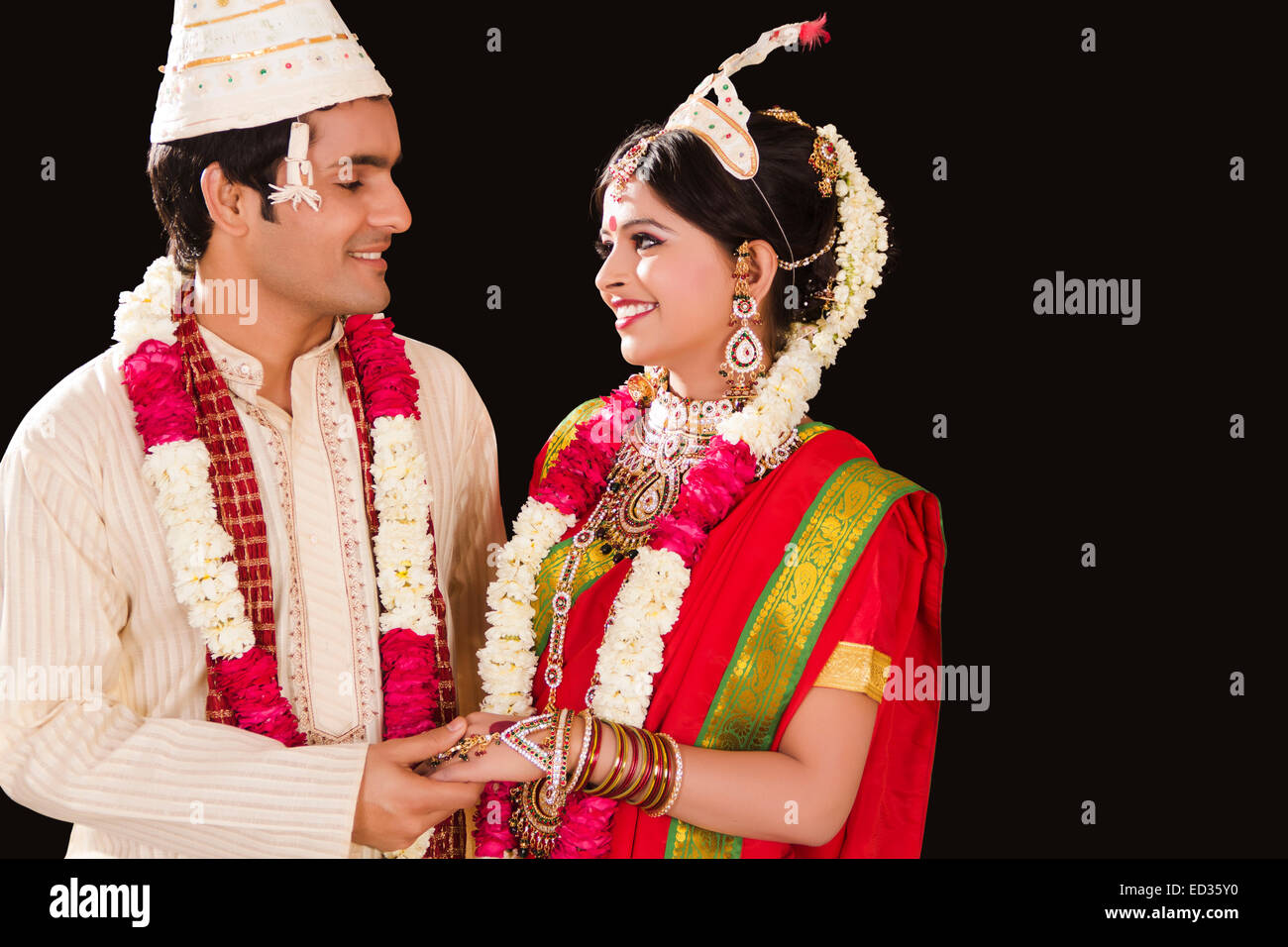 Bengal #bridal #bride #bengali #wedding #India | Indian wedding bride,  Indian wedding photography poses, Indian wedding couple photography