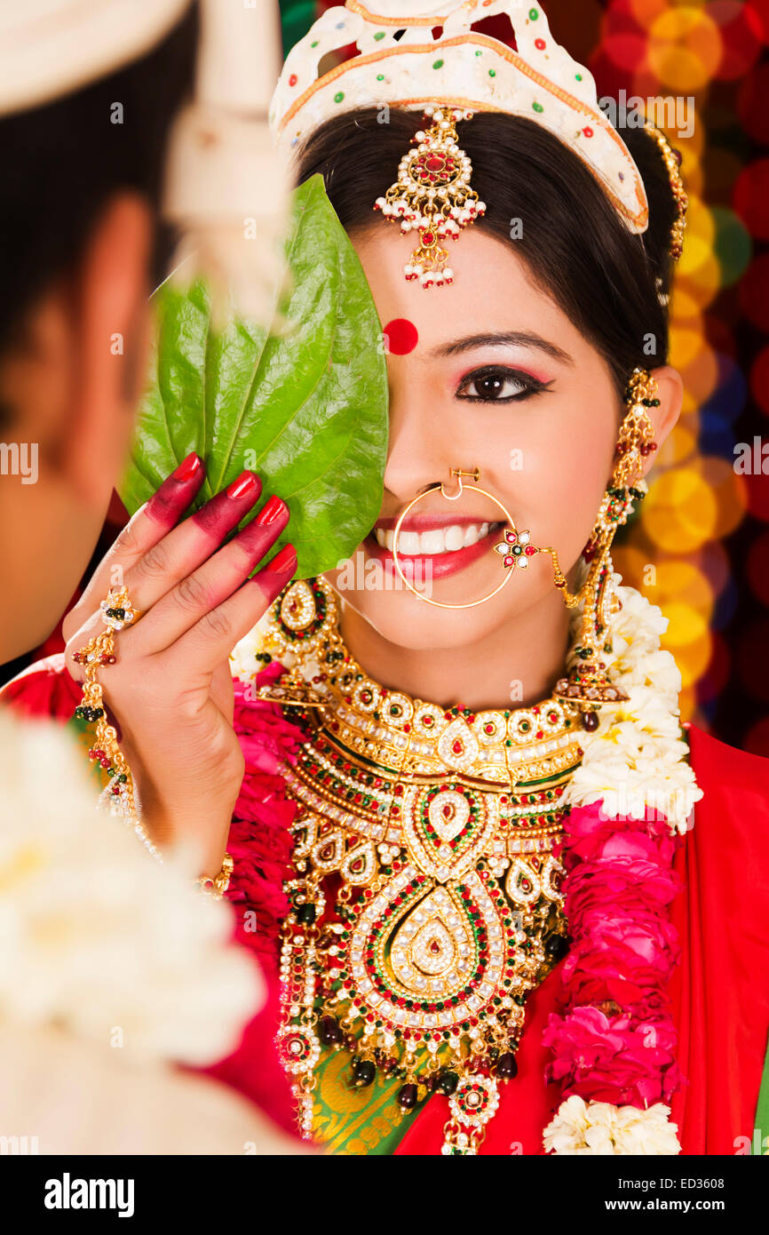 Bengali bride groom hi-res stock photography and images - Alamy