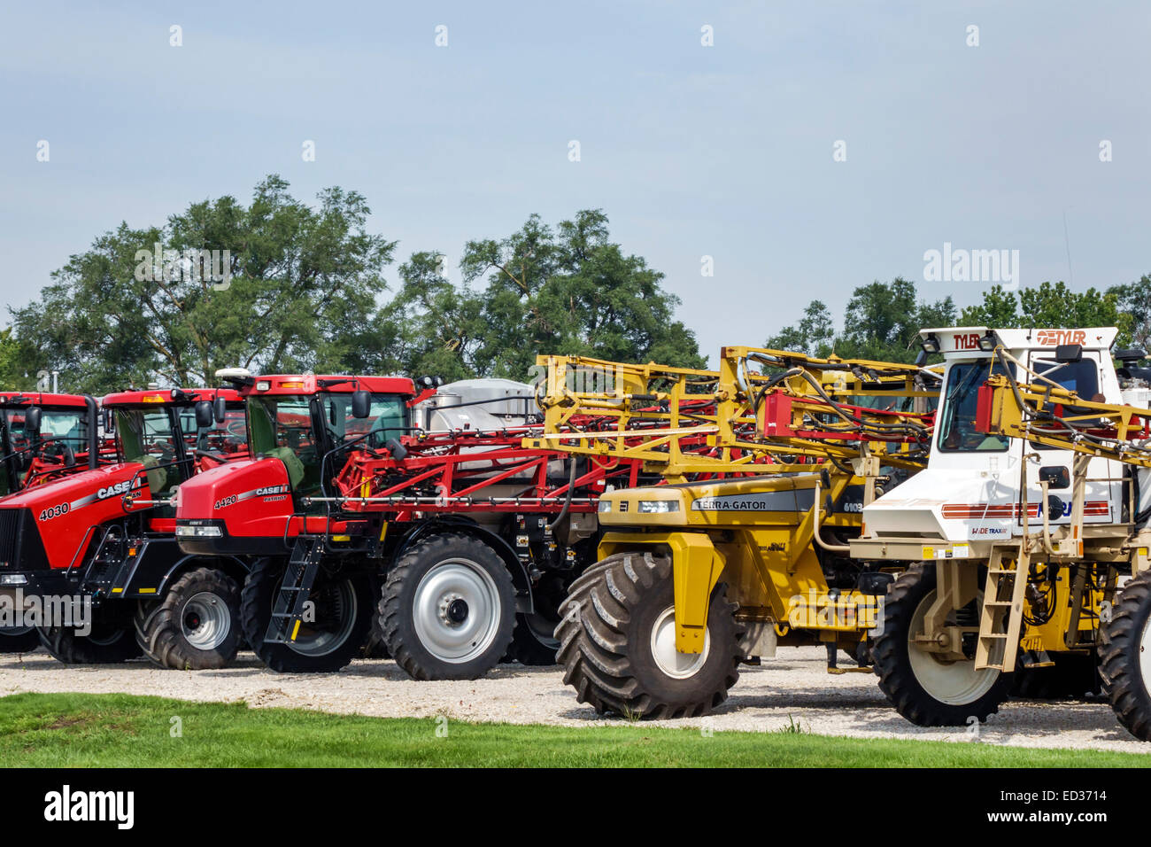 Illinois Decatur,Case,combines,display sale agriculture,agricultural,farming,harvesters,equipment,dealer,spreaders,tractors,IL140904009 Stock Photo