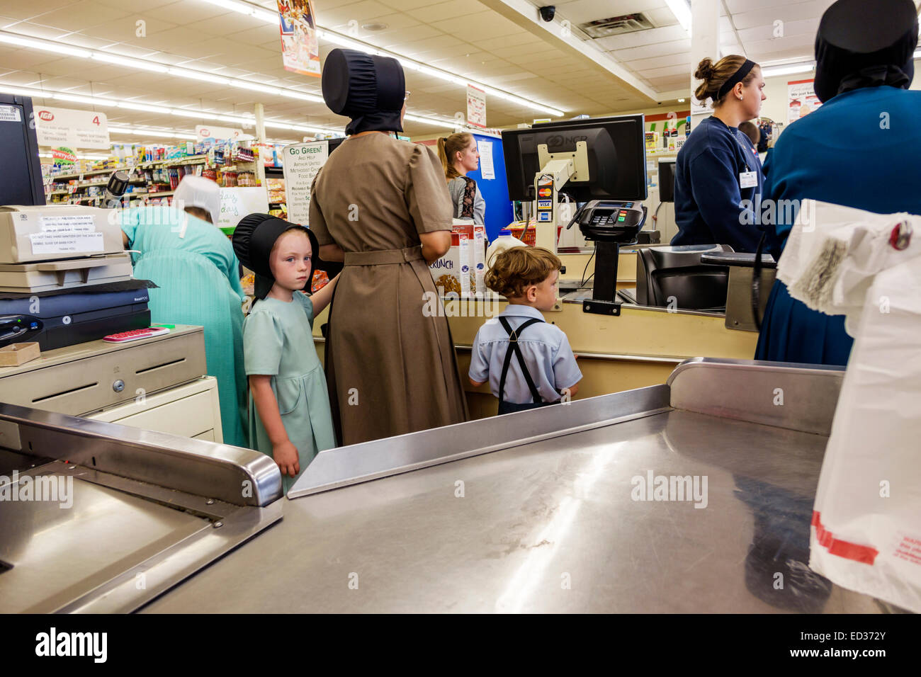 Illinois Arthur Vine Street IGA Foodliner grocery store supermarket