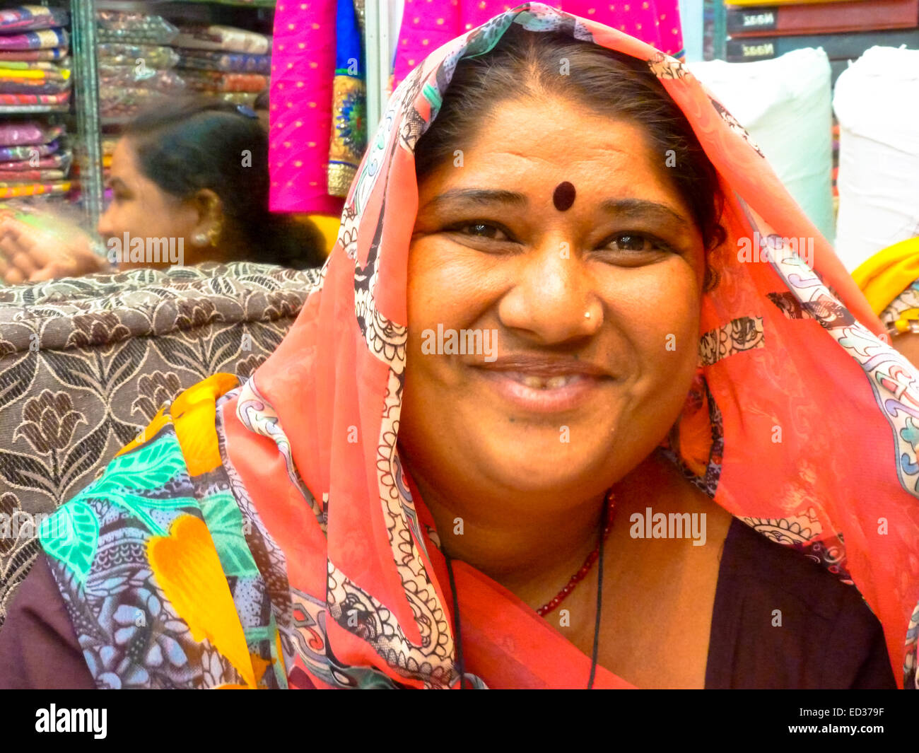 Portrait Older Woman Of Gujarat India Stock Photo - Alamy