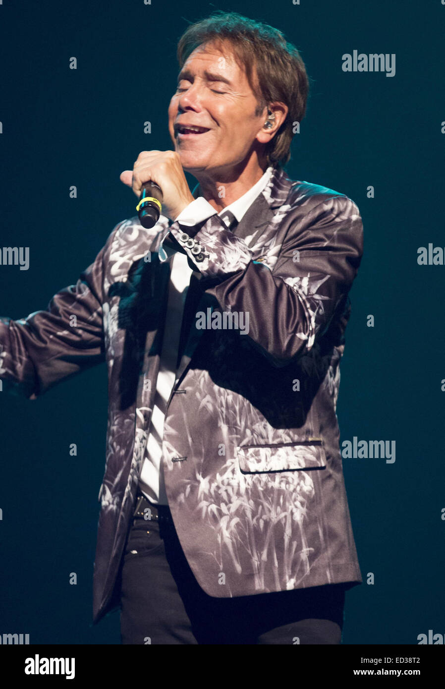 Cliff Richard thanks his loyal fans in New York with free concert and Q&A session at the Gramercy Theatre.  The Living Doll hitmaker had been disappointed after a planned support slot with Morrissey had to be cancelled due to The Smiths' singer's ill heal Stock Photo