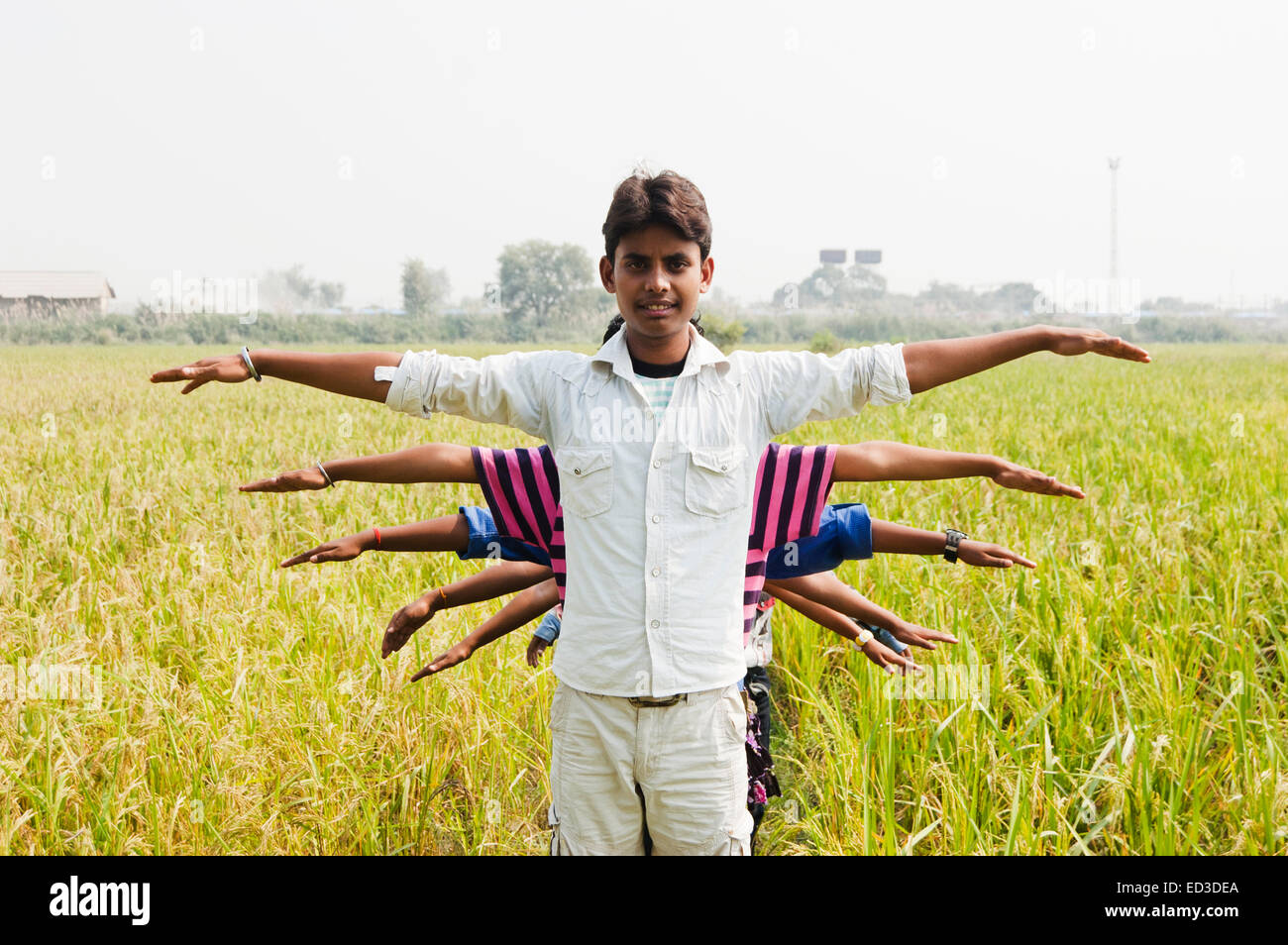 indian rural group children farm enjoy Stock Photo