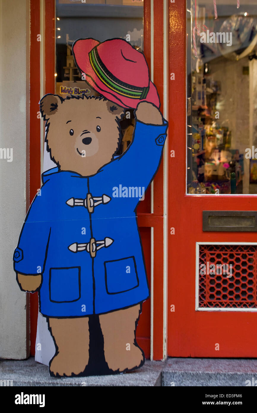 cardboard cut out of paddington bear outside a shop in london england stock photo alamy cardboard cut out of paddington bear outside a shop in london england stock photo alamy