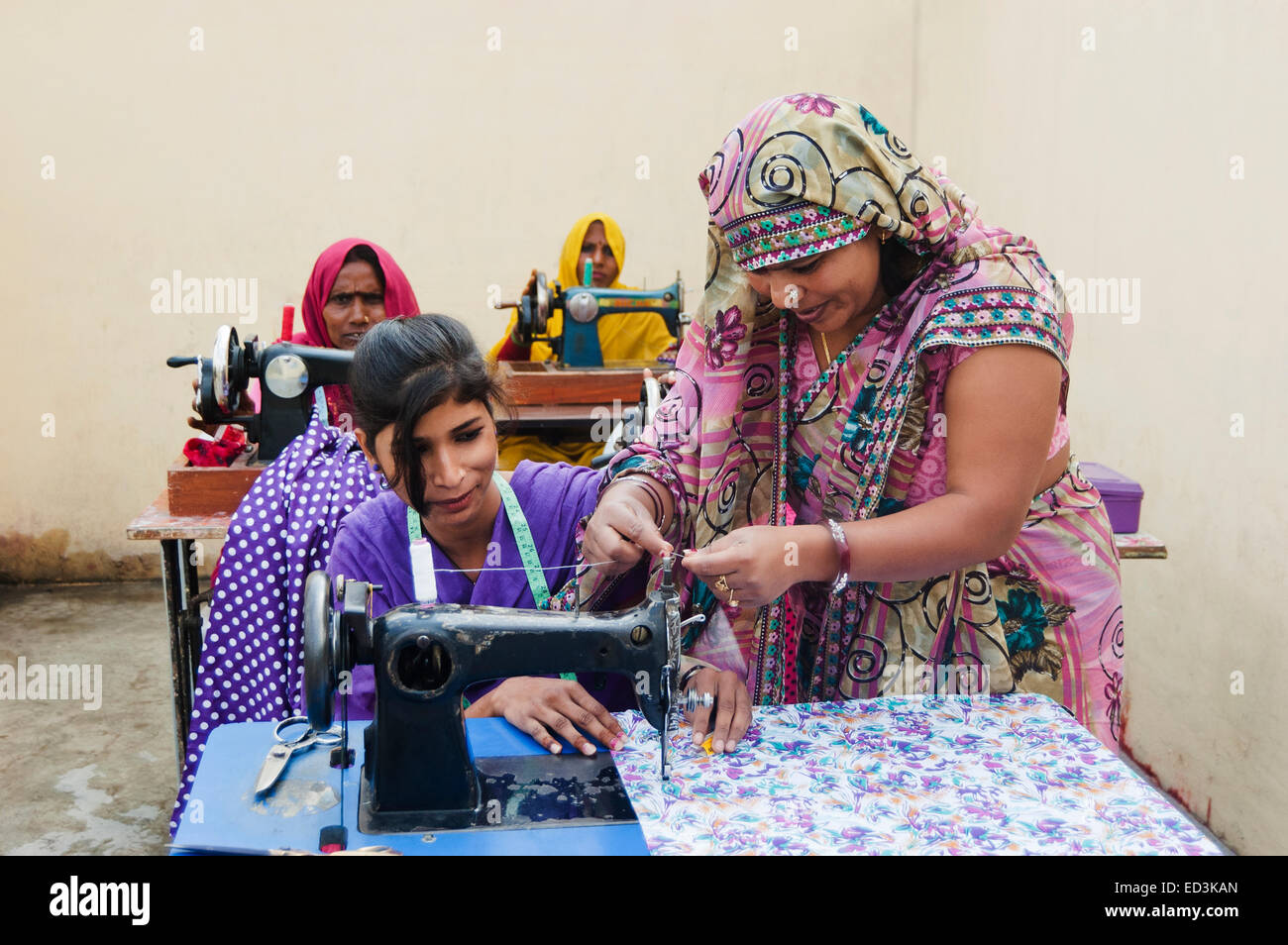 Ladies Tailor Stock Photos & Ladies Tailor Stock Images - Alamy