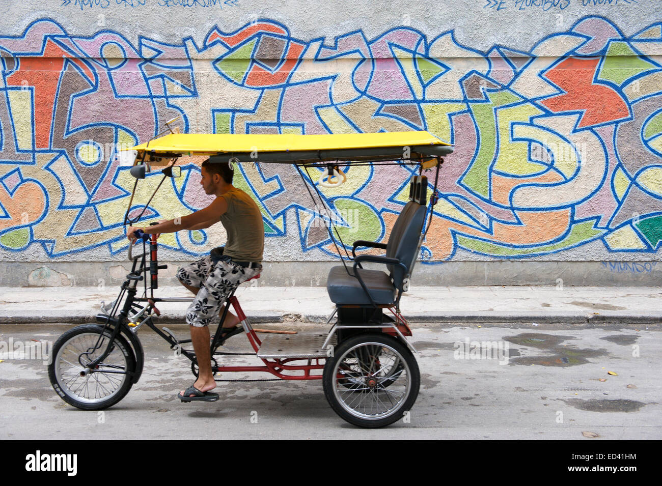 Cuban bicycle taxi hires stock photography and images Alamy