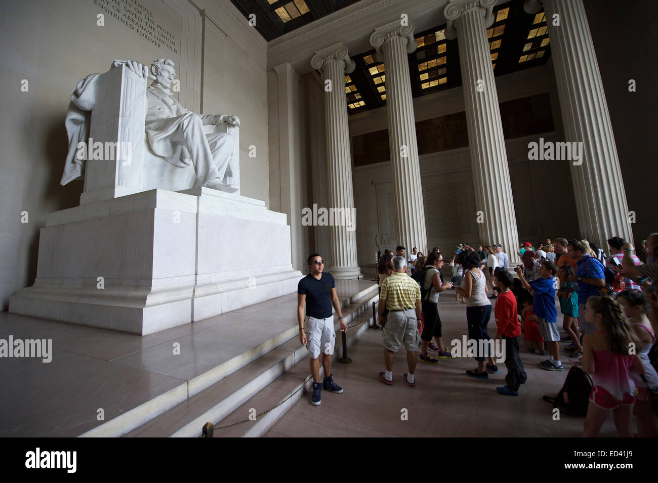 Lincoln photos hires stock photography and images Alamy