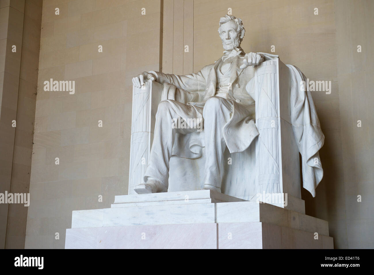 Statue of American president Abraham Lincoln seated in white marble at  Lincoln Memorial Washington DC USA Stock Photo - Alamy